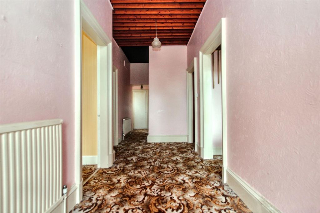 Property photo 2 of 17 2