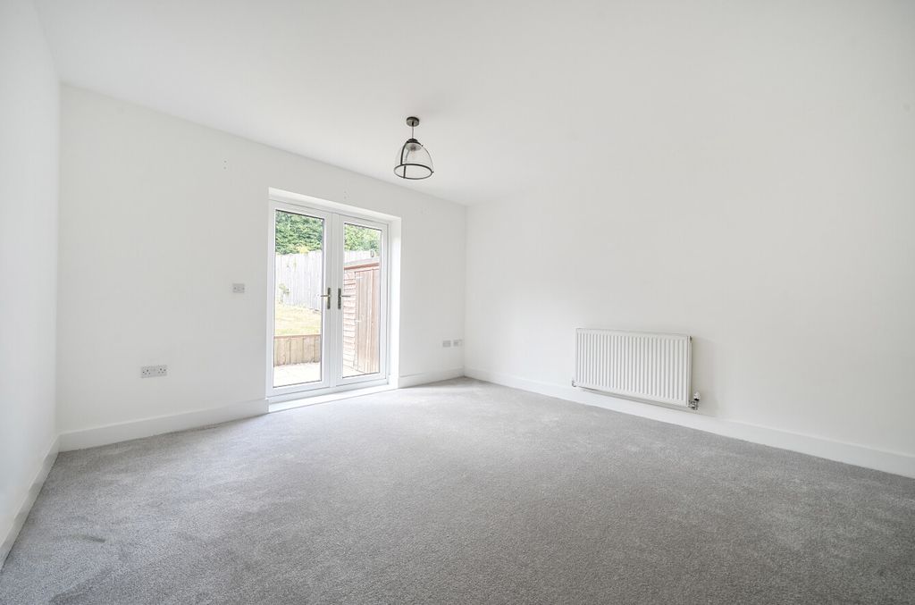Property photo 3 of 10 1493923-17-6A5F84...