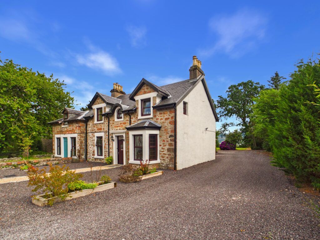 Property photo 2 of 55