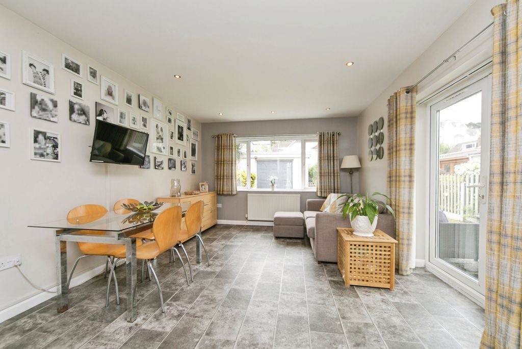 Property photo 3 of 20 Pbox-Img.Jpg