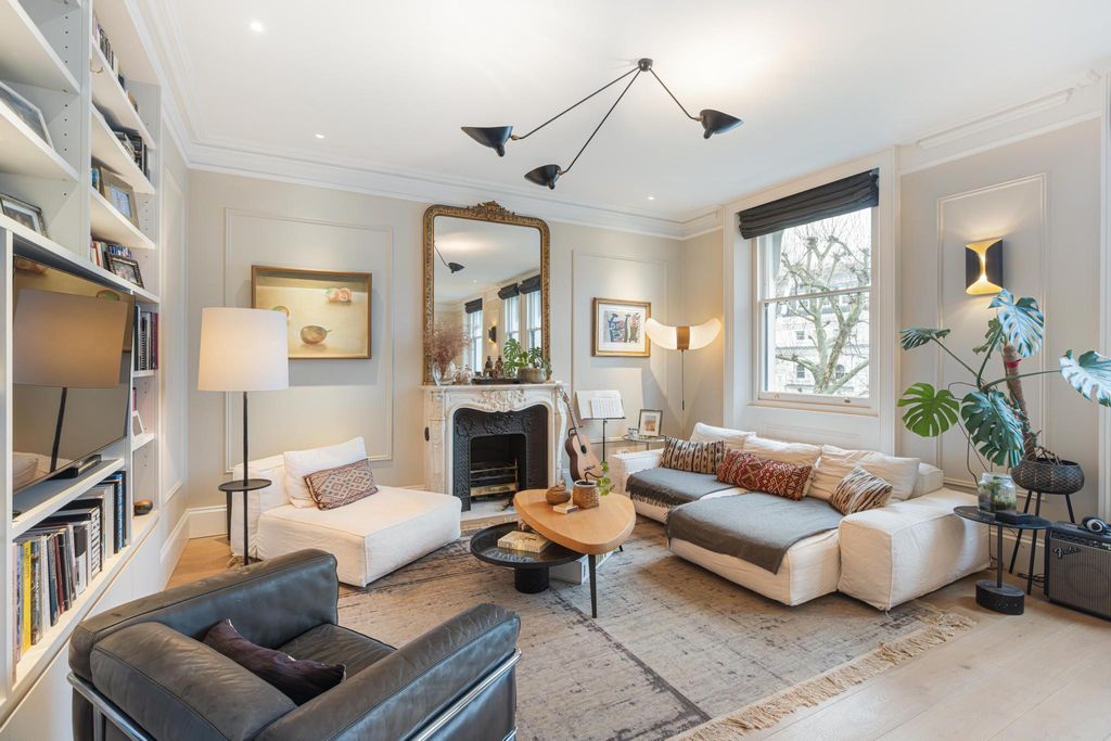 Property photo 2 of 18 Image