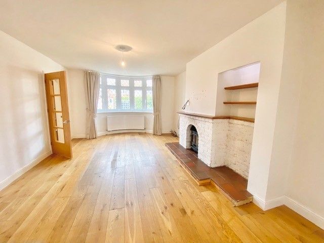 Property photo 3 of 22 Living Room