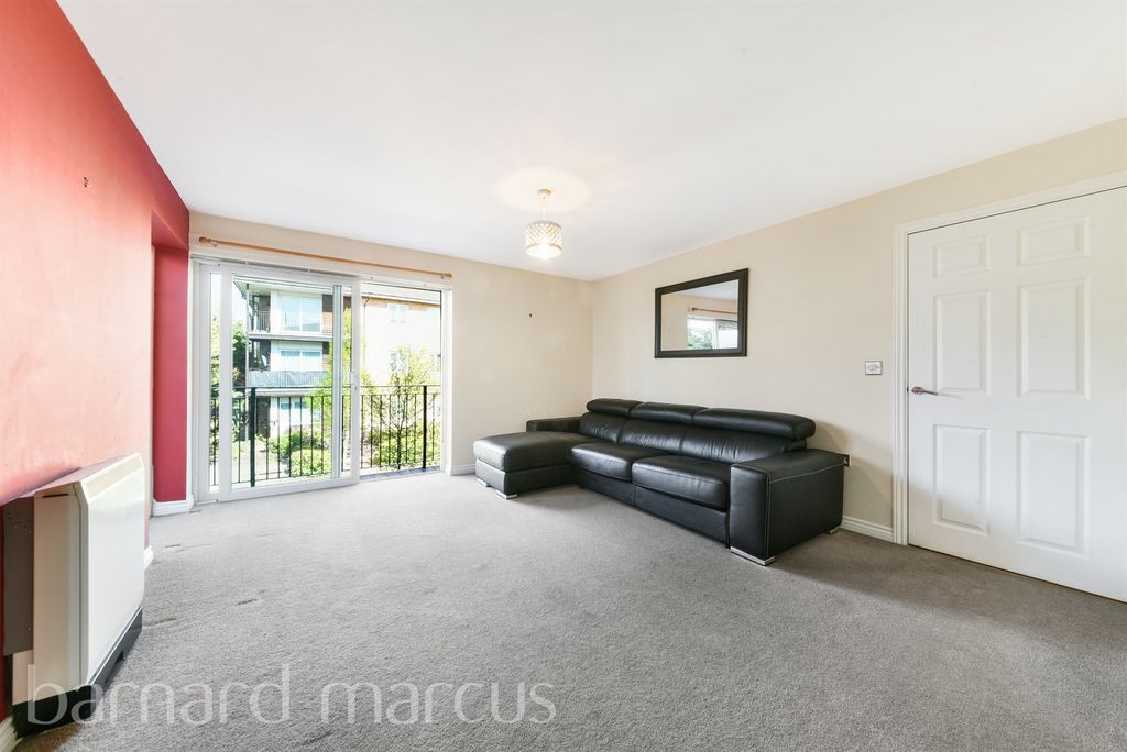 Property photo 3 of 8