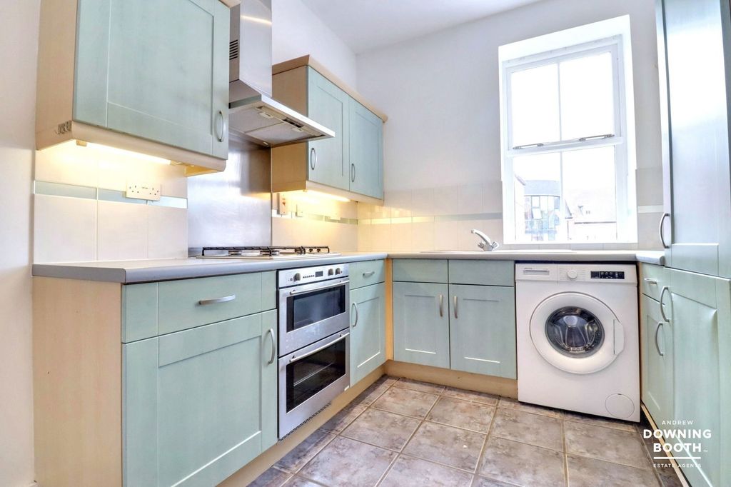 Additional image 7 of 3 bed flat for saleCharter Mews, Sandford Street, Lichfield WS13