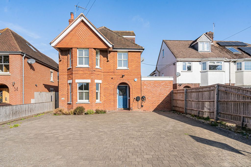 Property photo 1 of 27