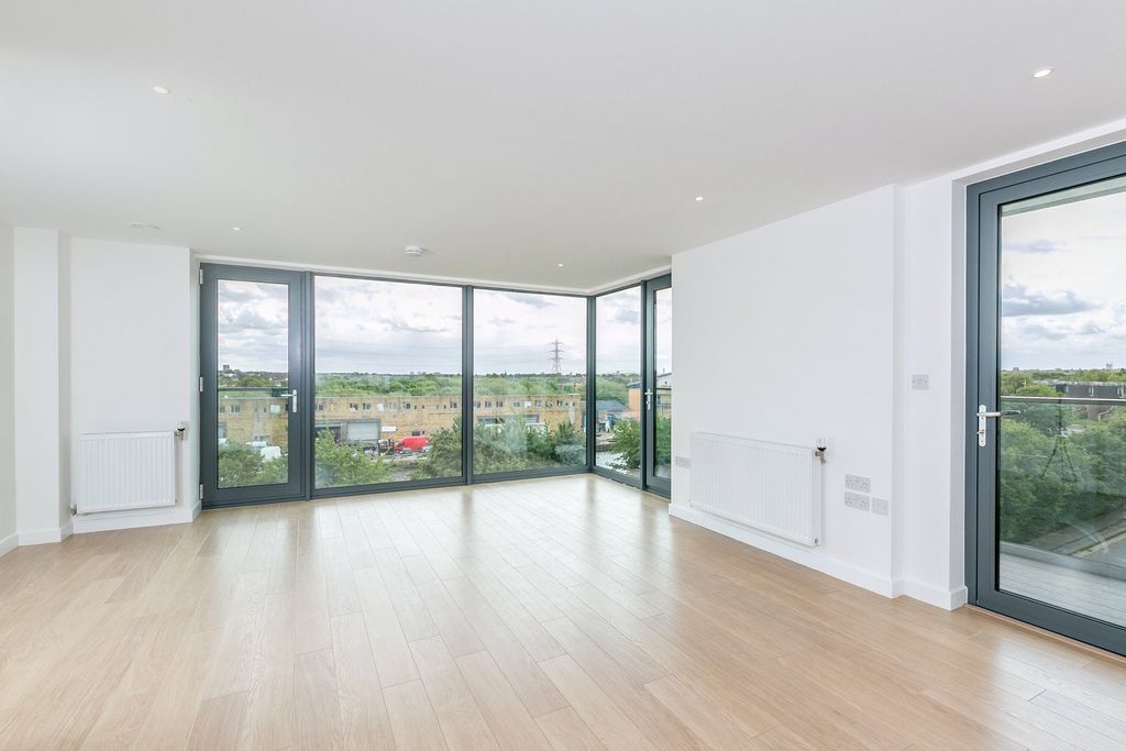 Property photo 3 of 11 Picture No. 07
