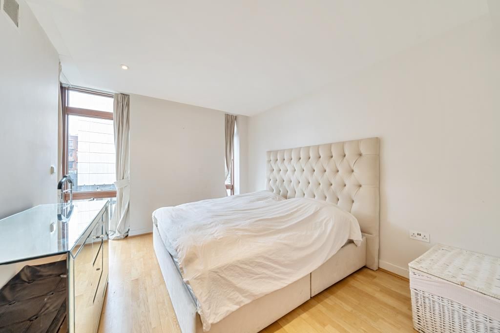 Property photo 2 of 12 Bedroom