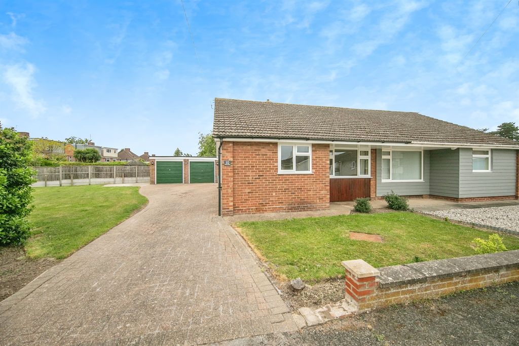 Property photo 1 of 17