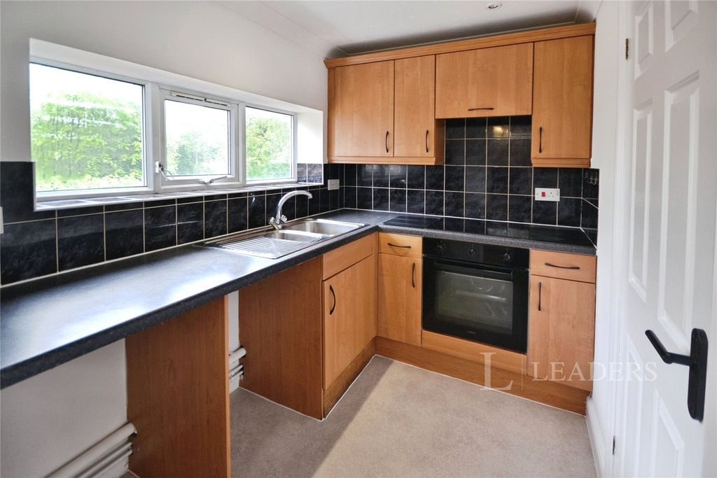Property photo 3 of 12 Picture No. 15