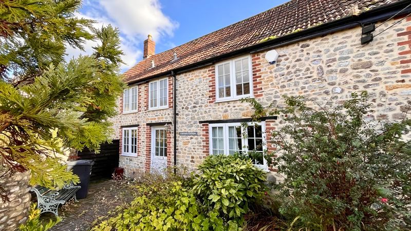 Property photo 1 of 21 Front Aspect