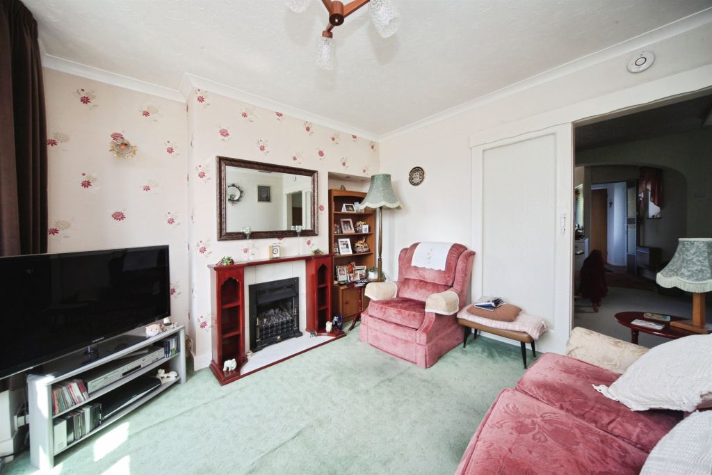 Property photo 2 of 17
