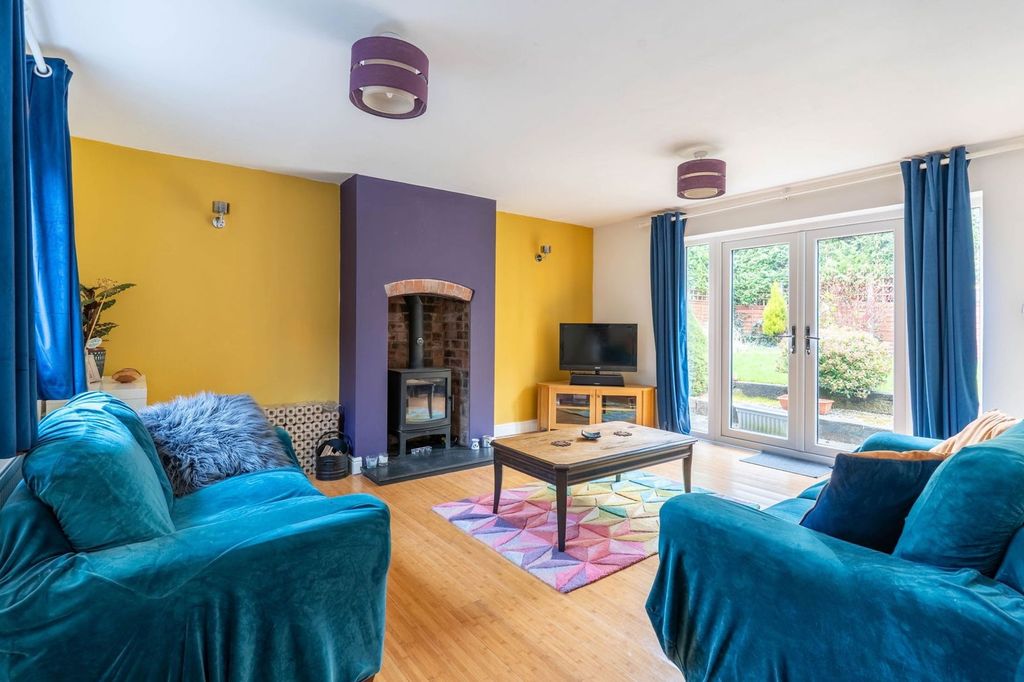 Property photo 2 of 23