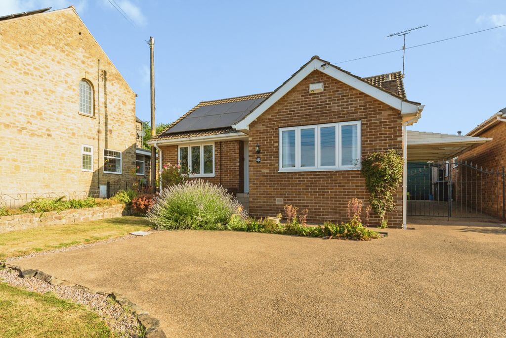 Property photo 2 of 29