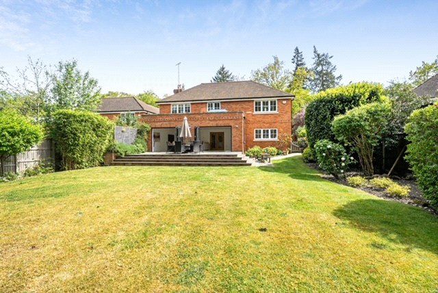 Property photo 2 of 27 Picture No. 33