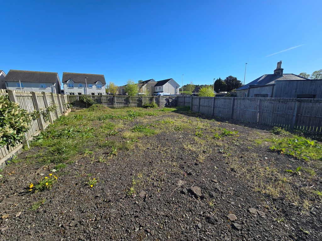 Property photo 3 of 10 3