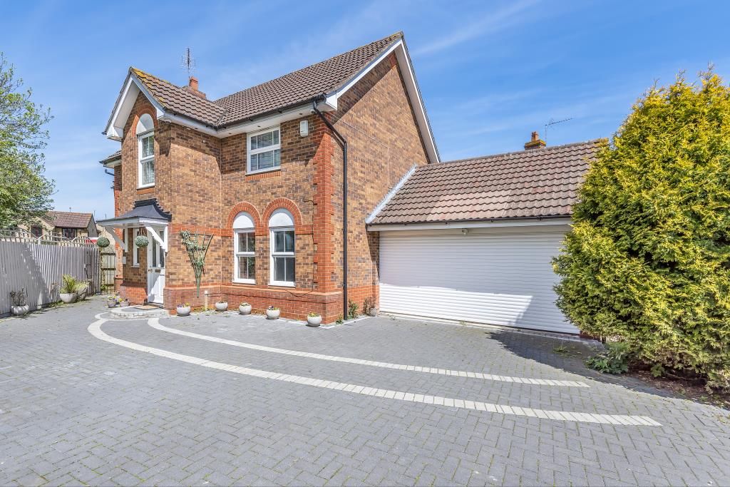 Property photo 2 of 11 External