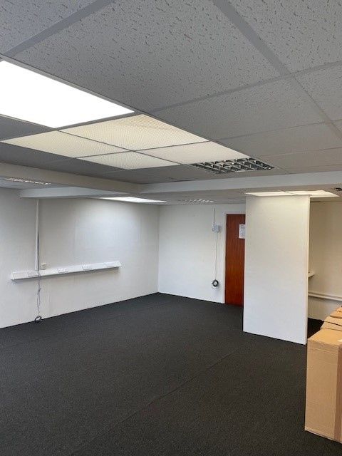 Property photo 1 of 5