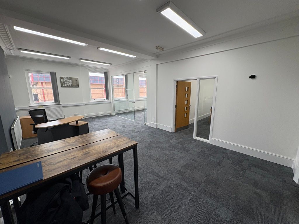 Property photo 3 of 14 Photo 7