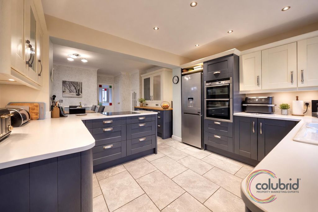 Additional image 8 of 4 bed detached house for saleWoodward Close, Grays RM17