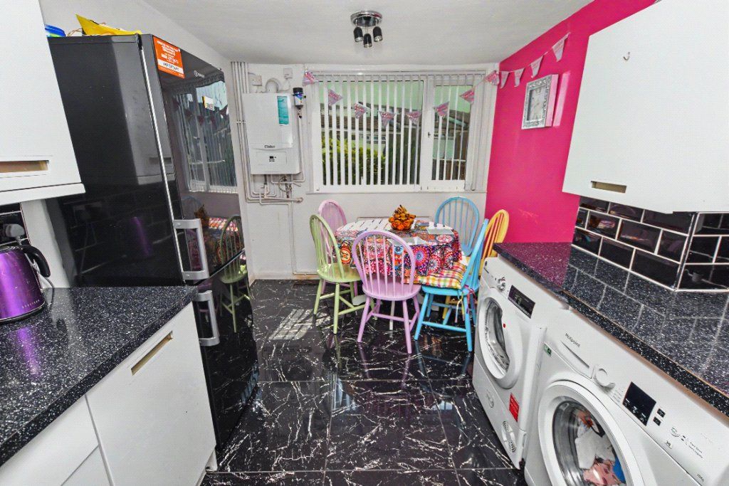 Property photo 2 of 13 Picture No. 08