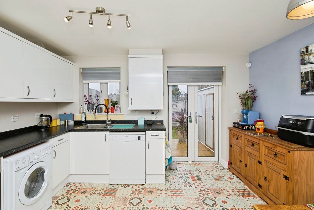 Property photo 2 of 20 Pbox-Img.Jpg