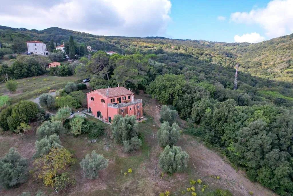 Property photo 3 of 48