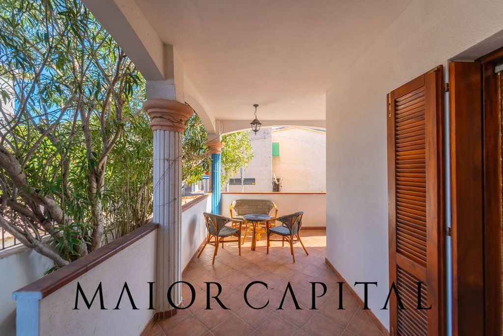 Property photo 2 of 26