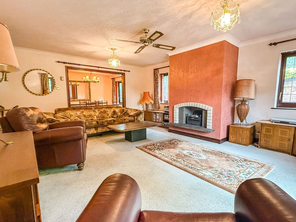 Property photo 3 of 20