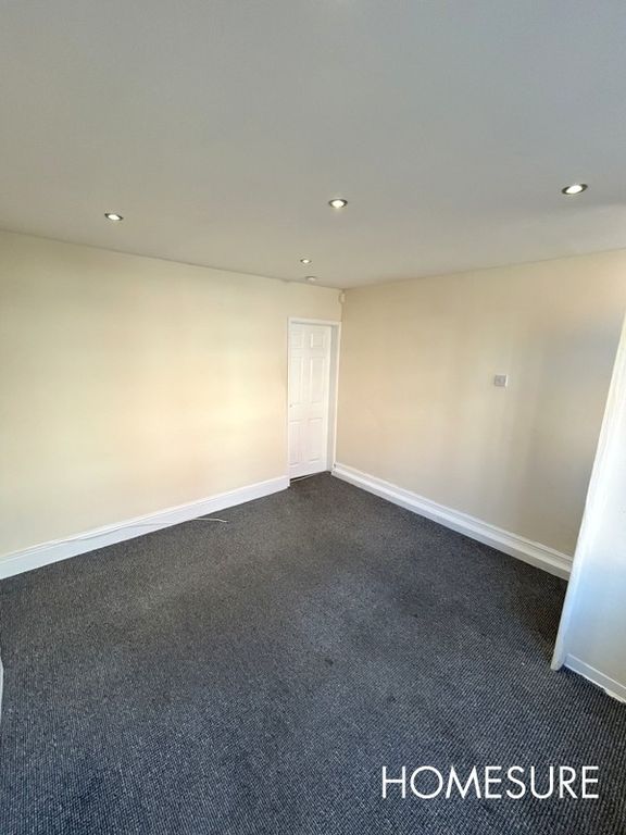 Property photo 3 of 9 Living Room 2