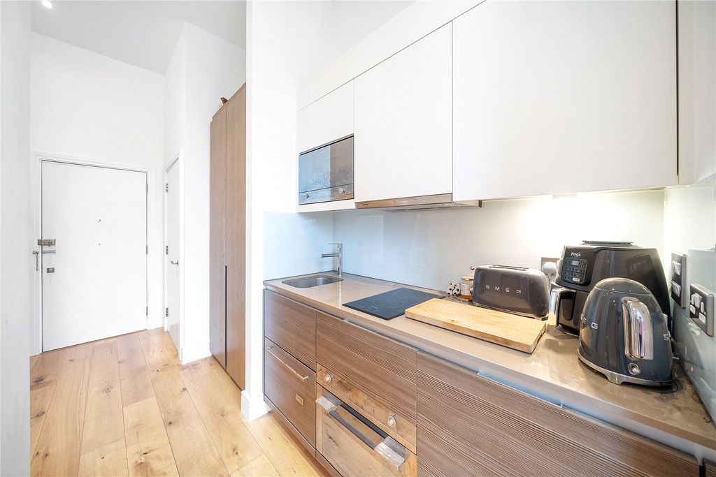 Property photo 1 of 11 Picture No. 01