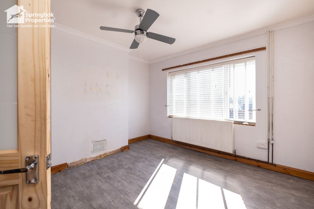 Property photo 3 of 19 Image 1