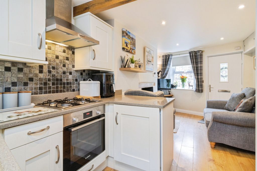 Property photo 3 of 21