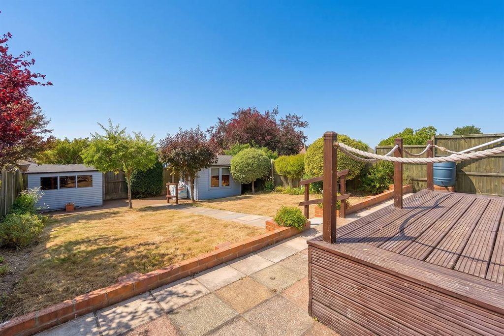 Property photo 2 of 18