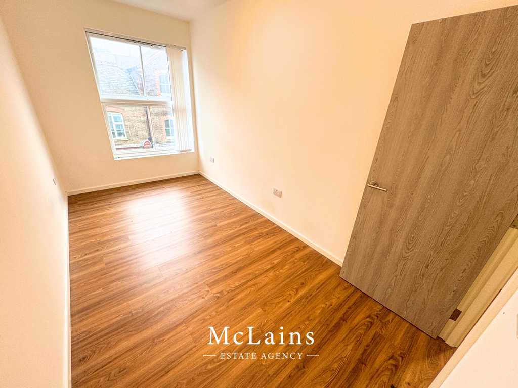 Property photo 3 of 5 Bedroom