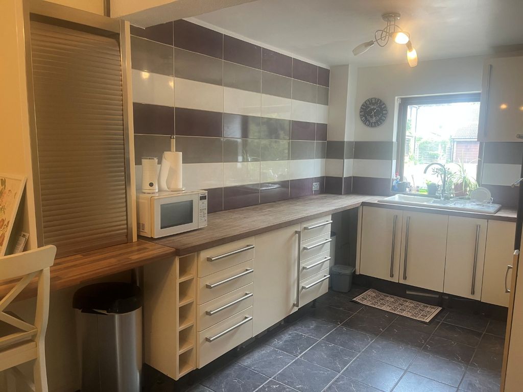 Property photo 3 of 22 3366567