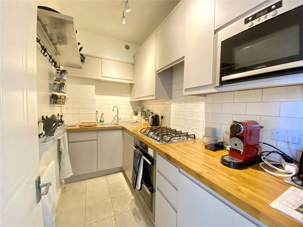 Property photo 3 of 16 Picture No. 09