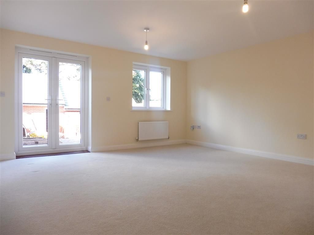 Property photo 2 of 9 Image