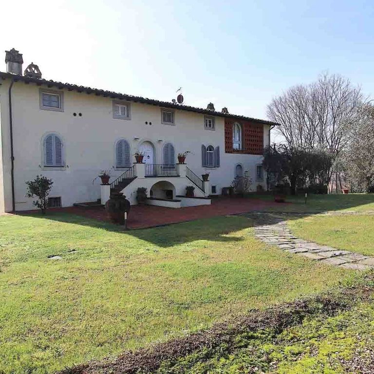 Property photo 1 of 20 Charming Villa In Lucca, Tuscany