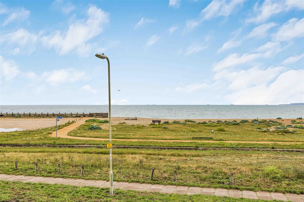 Property photo 3 of 17 Sea Front, Hayling Island-Small-Porticomarketing-N