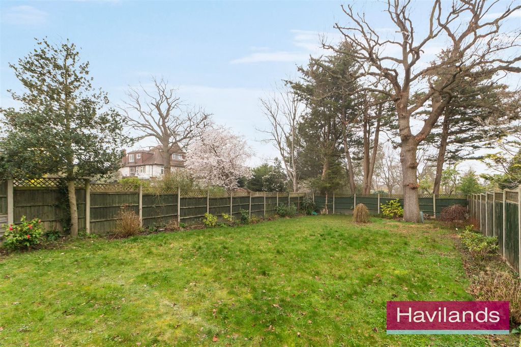 Property photo 2 of 32 Twyford Avenue-26.Jpg