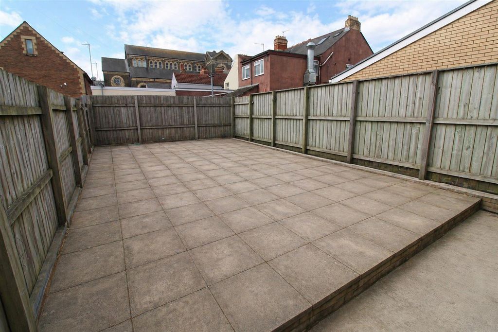 Property photo 3 of 20 F1 Garden..Png