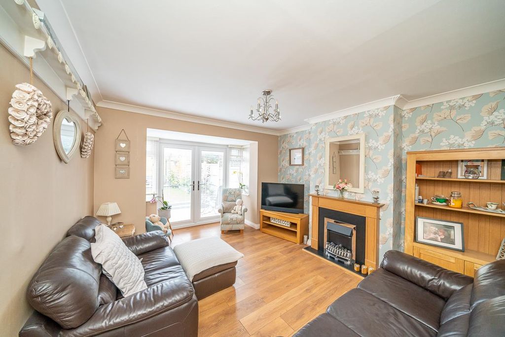 Property photo 2 of 23 Â© Webbs Estate Agents Â© (8 Of 34).Jpg