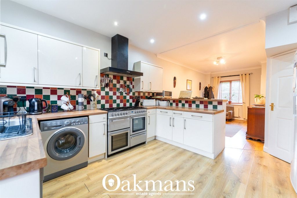 Property photo 2 of 50 Picture No. 11