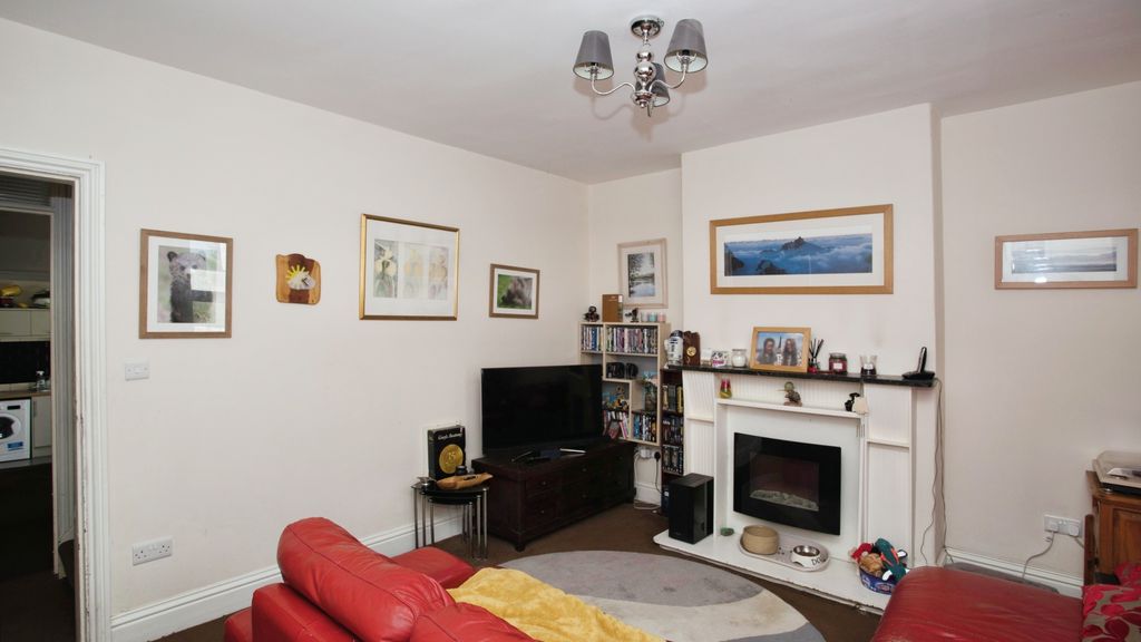 Property photo 2 of 14