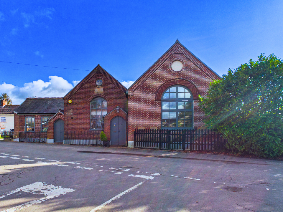 Property photo 1 of 30