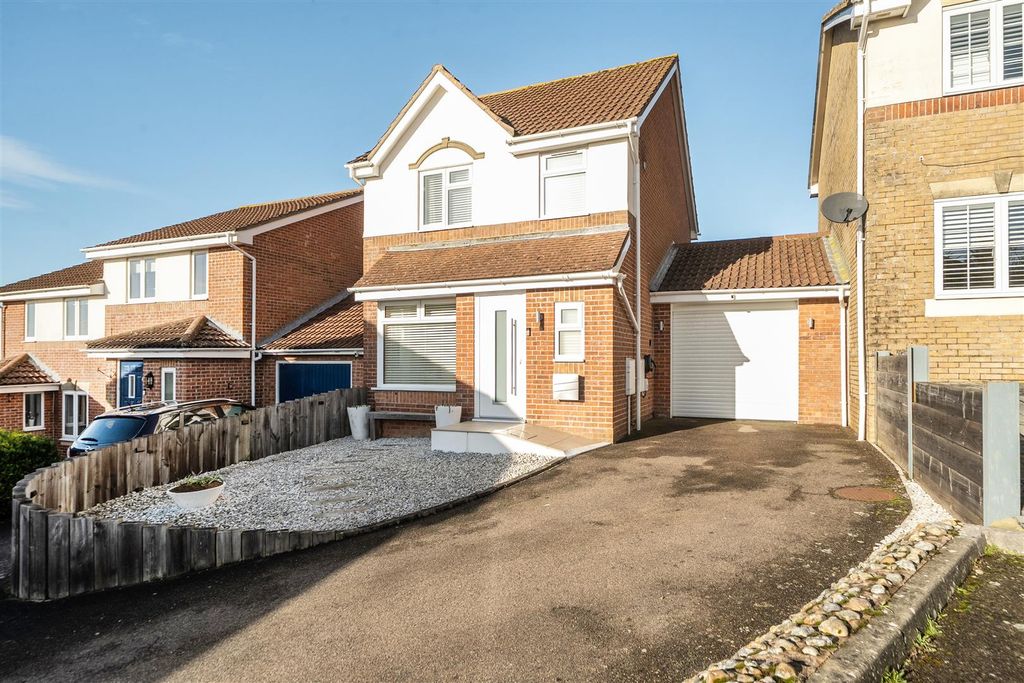 Property photo 1 of 21 1396537-21-695E4d43c269B.Jpg