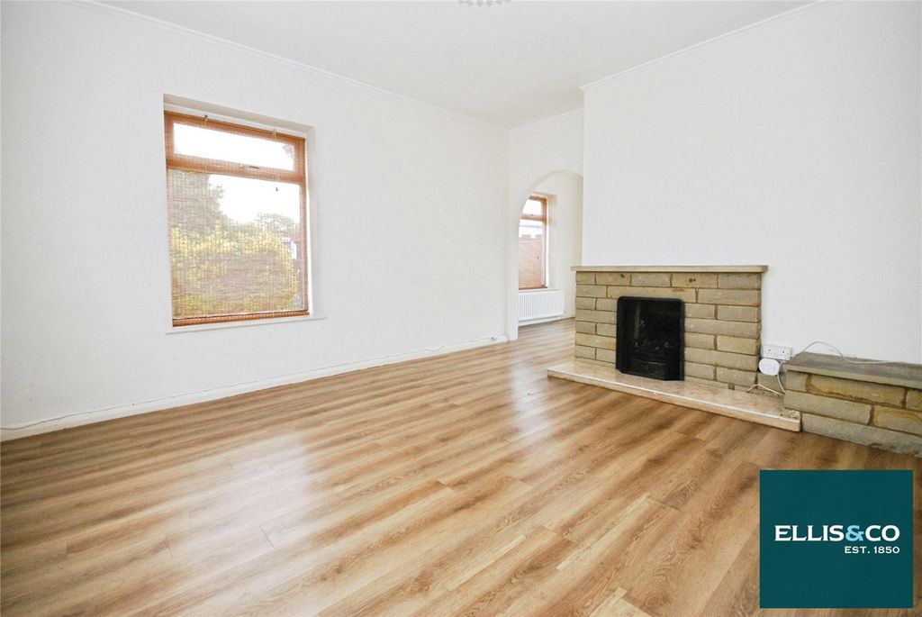 Property photo 2 of 14 Picture No. 08