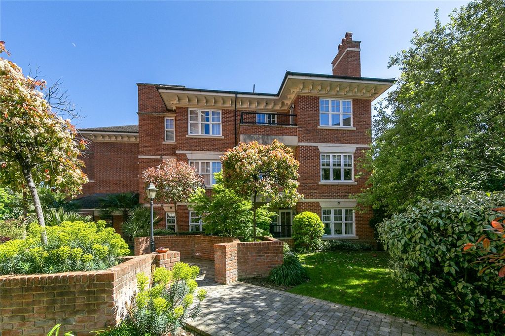 Property photo 1 of 18 Picture No. 16