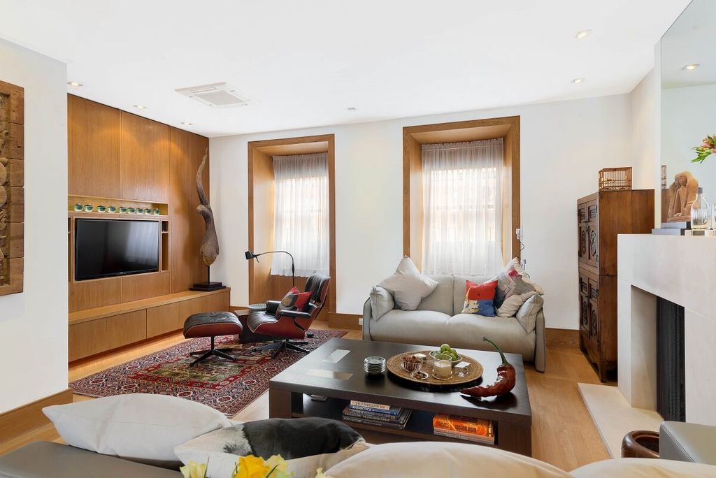 Property photo 2 of 9 Jll