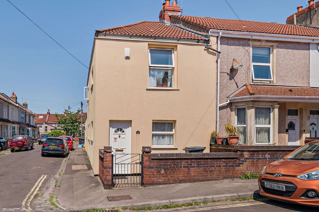Property photo 1 of 19